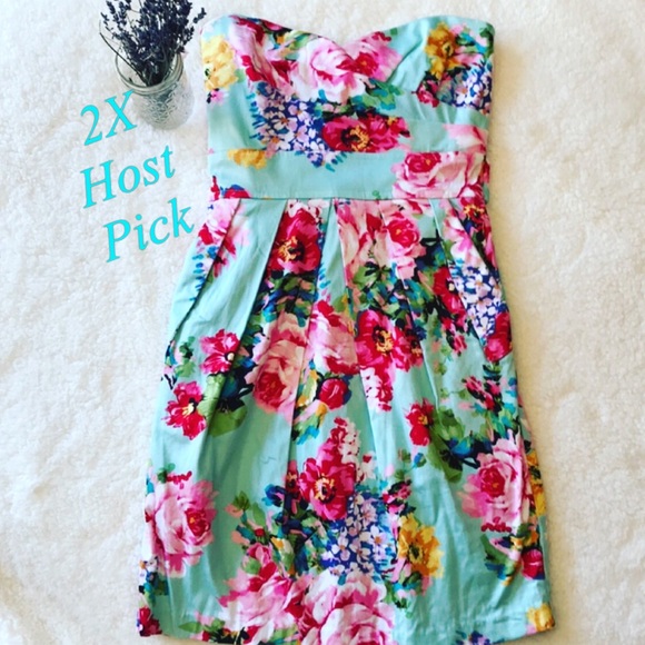 Teeze Me Dresses & Skirts - {2x Host Pick} Stunning Floral Strapless Dress